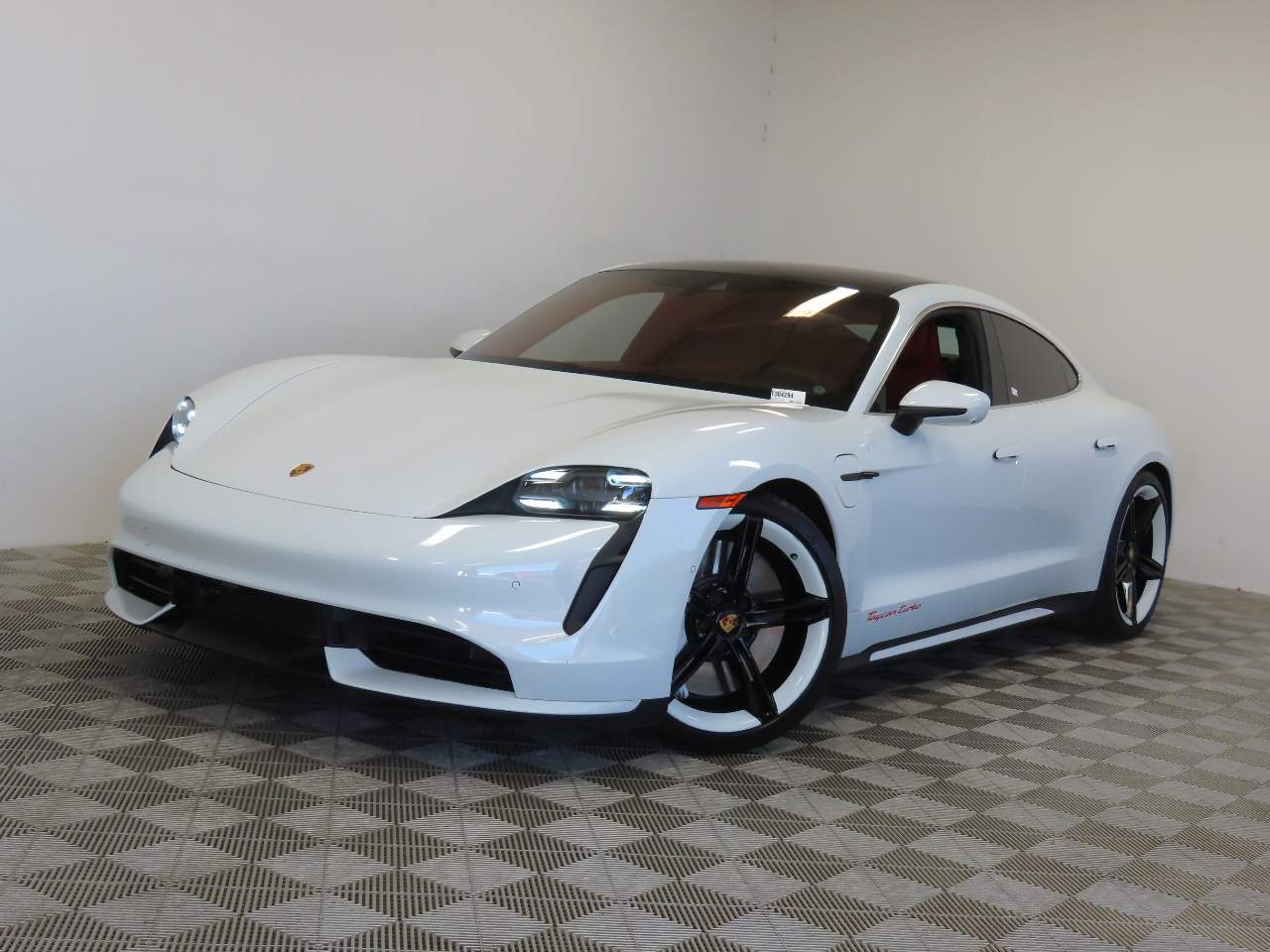 2020 Porsche Taycan Turbo