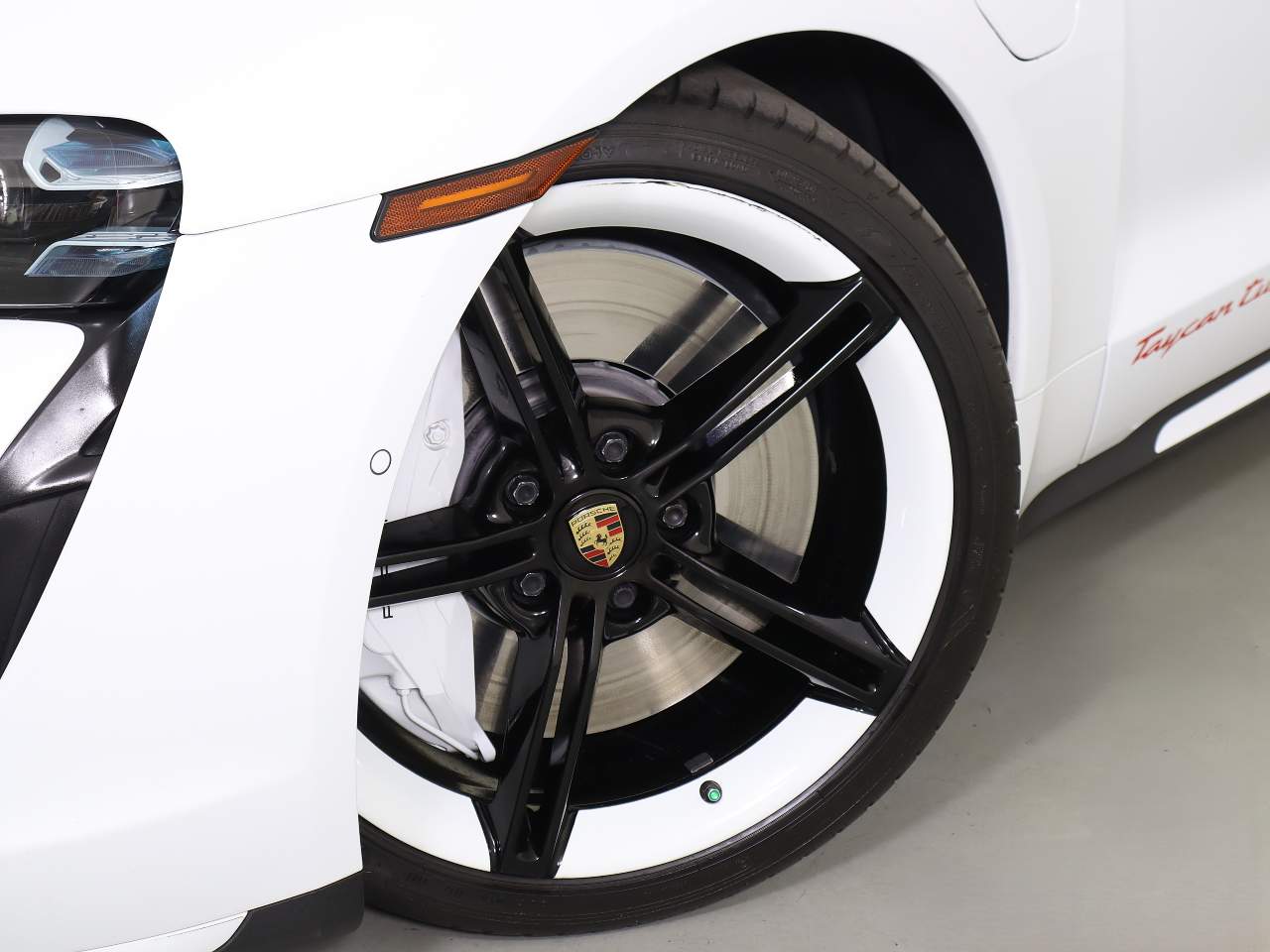 2020 Porsche Taycan Turbo