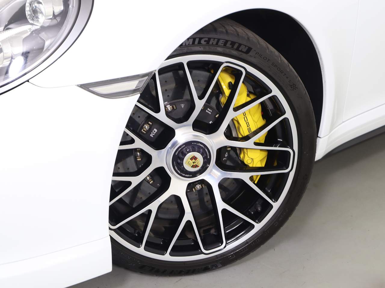 2014 Porsche 911 Turbo S