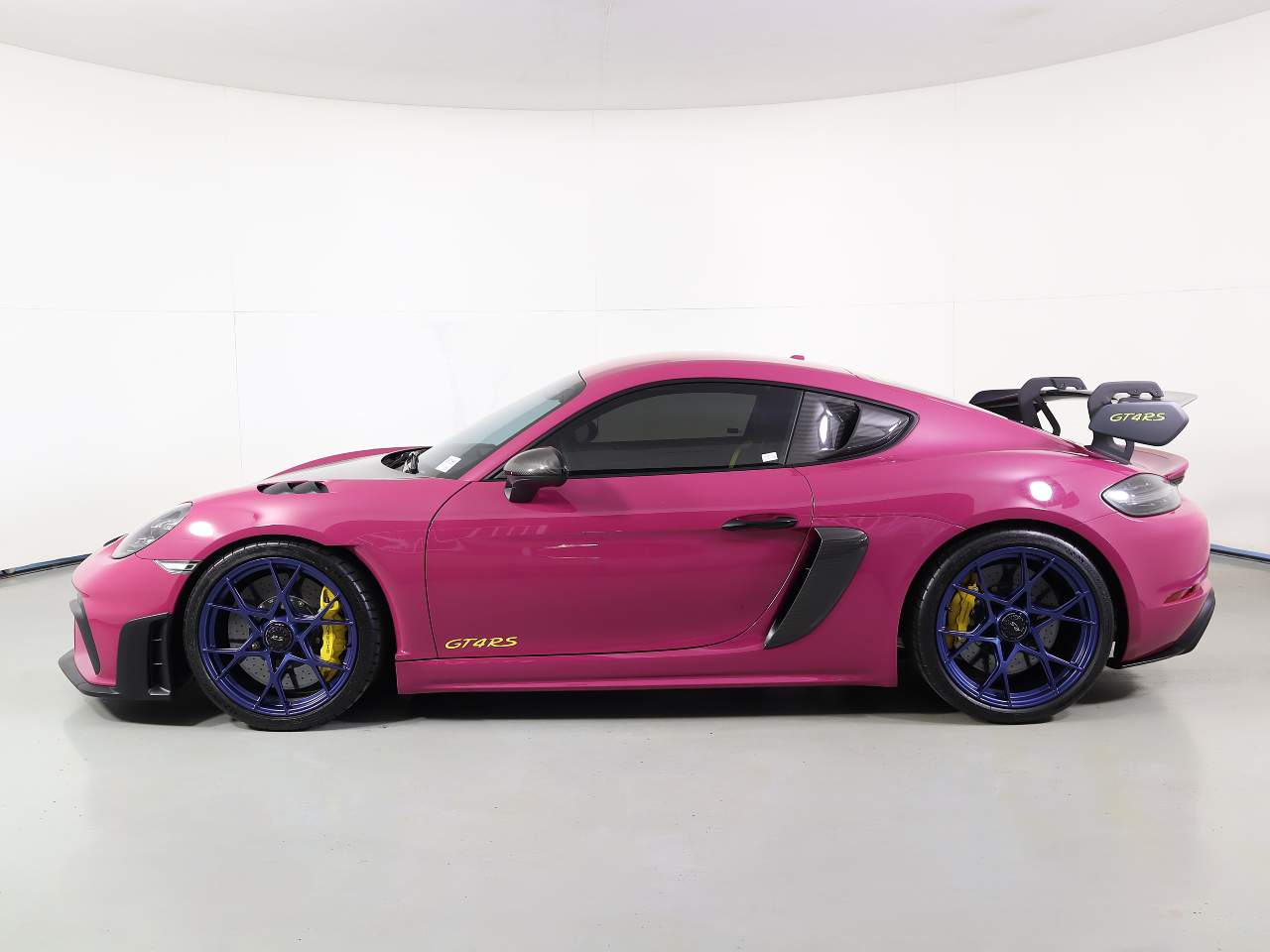 2024 Porsche 718 Cayman GT4 RS