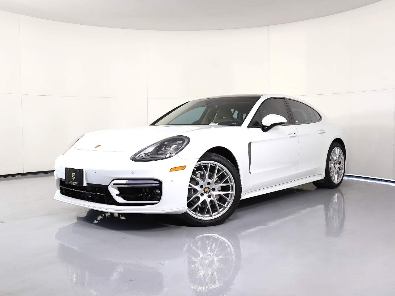 2023 Porsche Panamera Platinum Edition