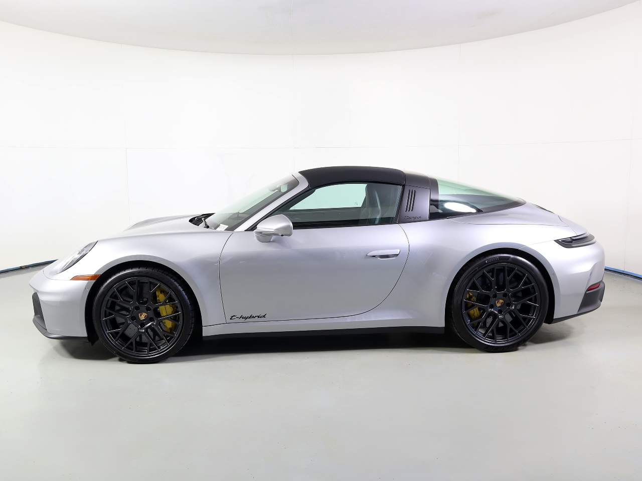 2026 Porsche 911 Targa 4 GTS