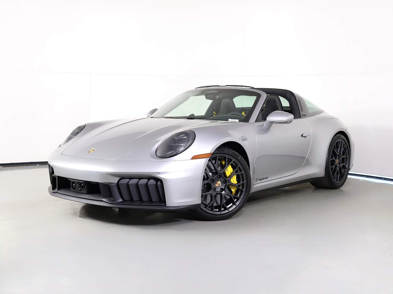 2026 Porsche 911 GTS