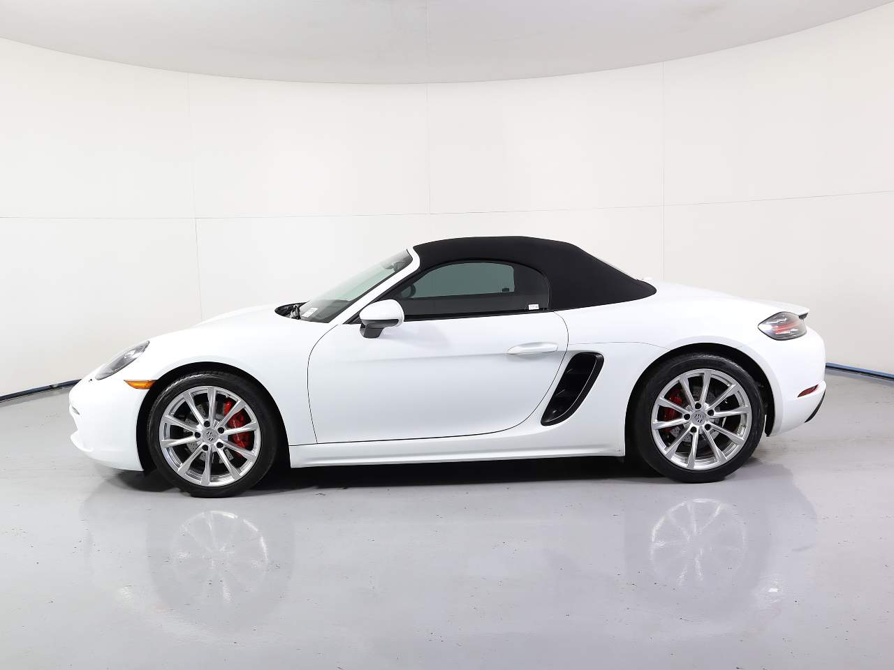 2024 Porsche 718 Boxster S