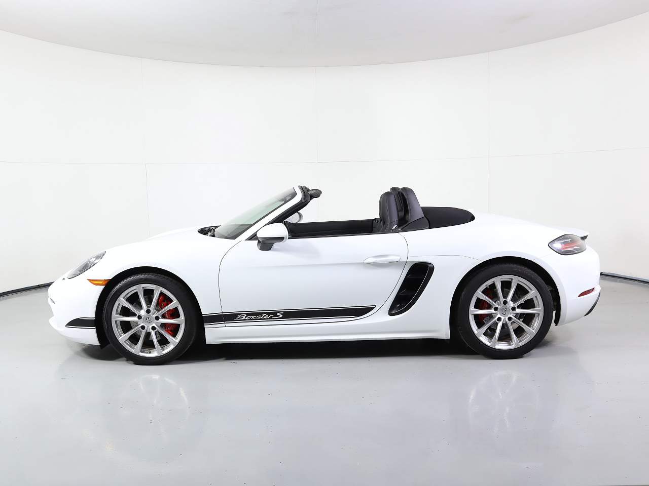 2024 Porsche 718 Boxster S