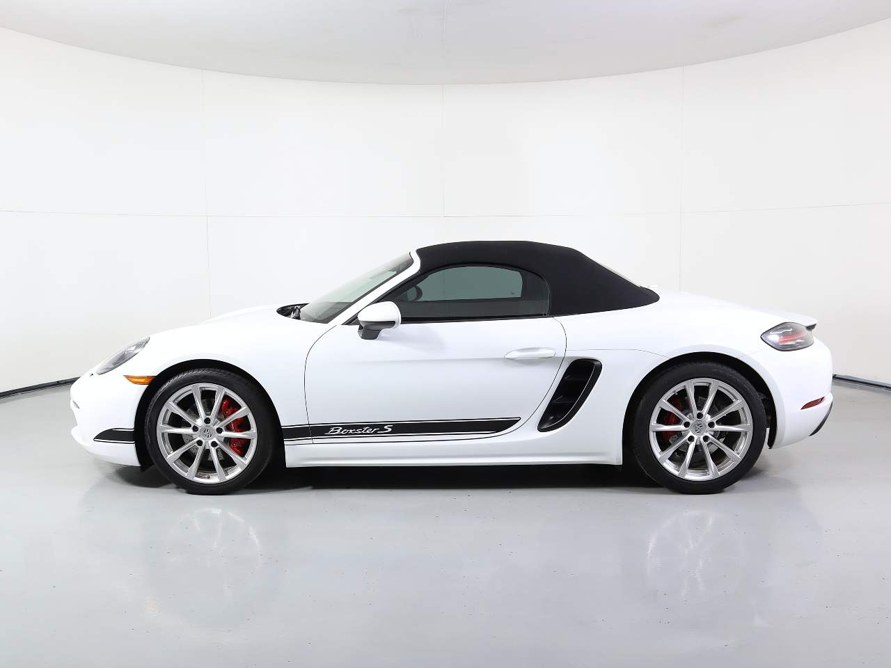 2024 Porsche 718 Boxster S