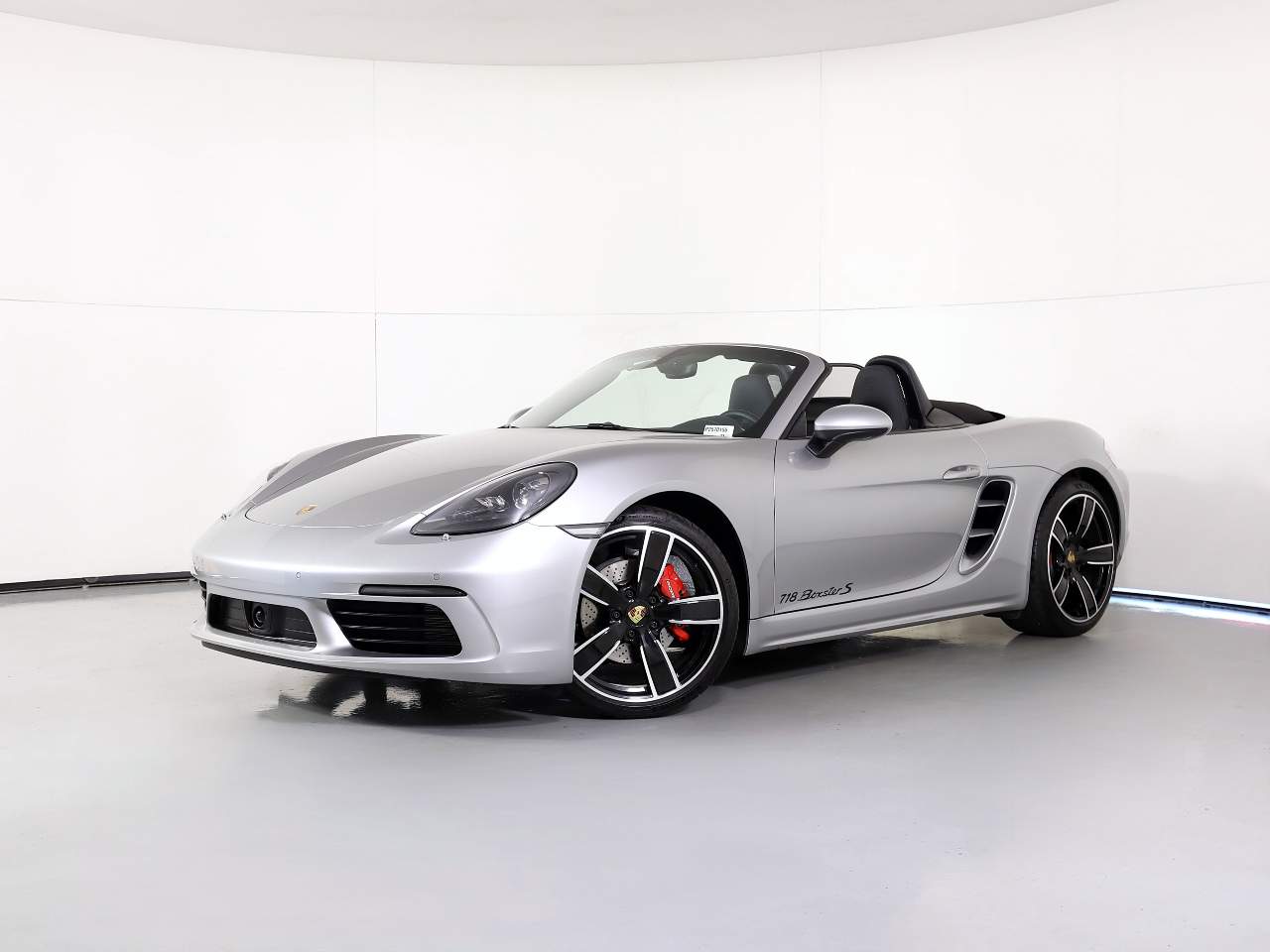 2025 Porsche 718 Boxster S