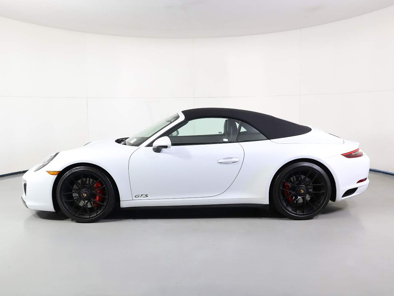 2019 Porsche 911 Carrera GTS