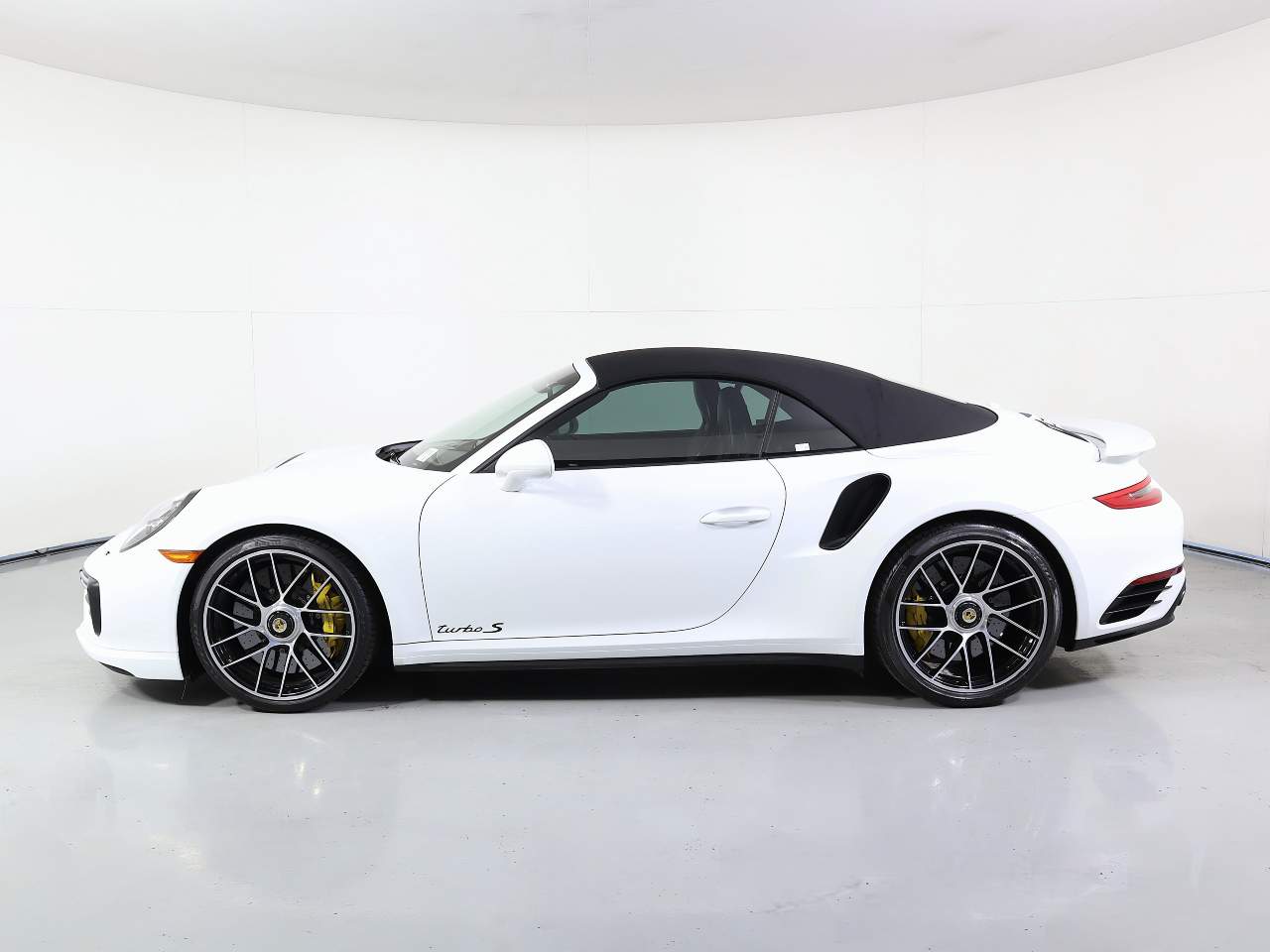 2017 Porsche 911 Turbo S