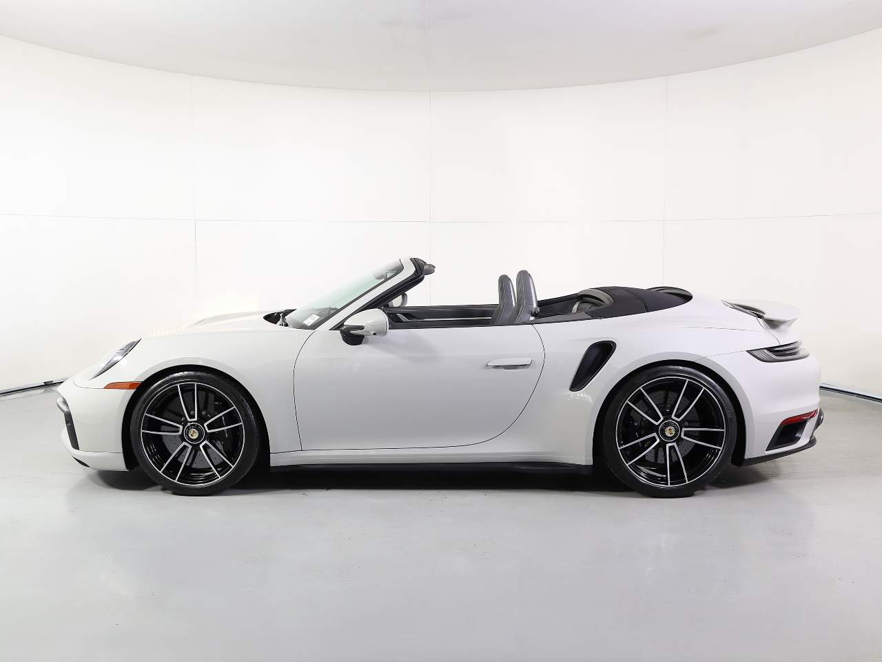 2022 Porsche 911 Turbo S