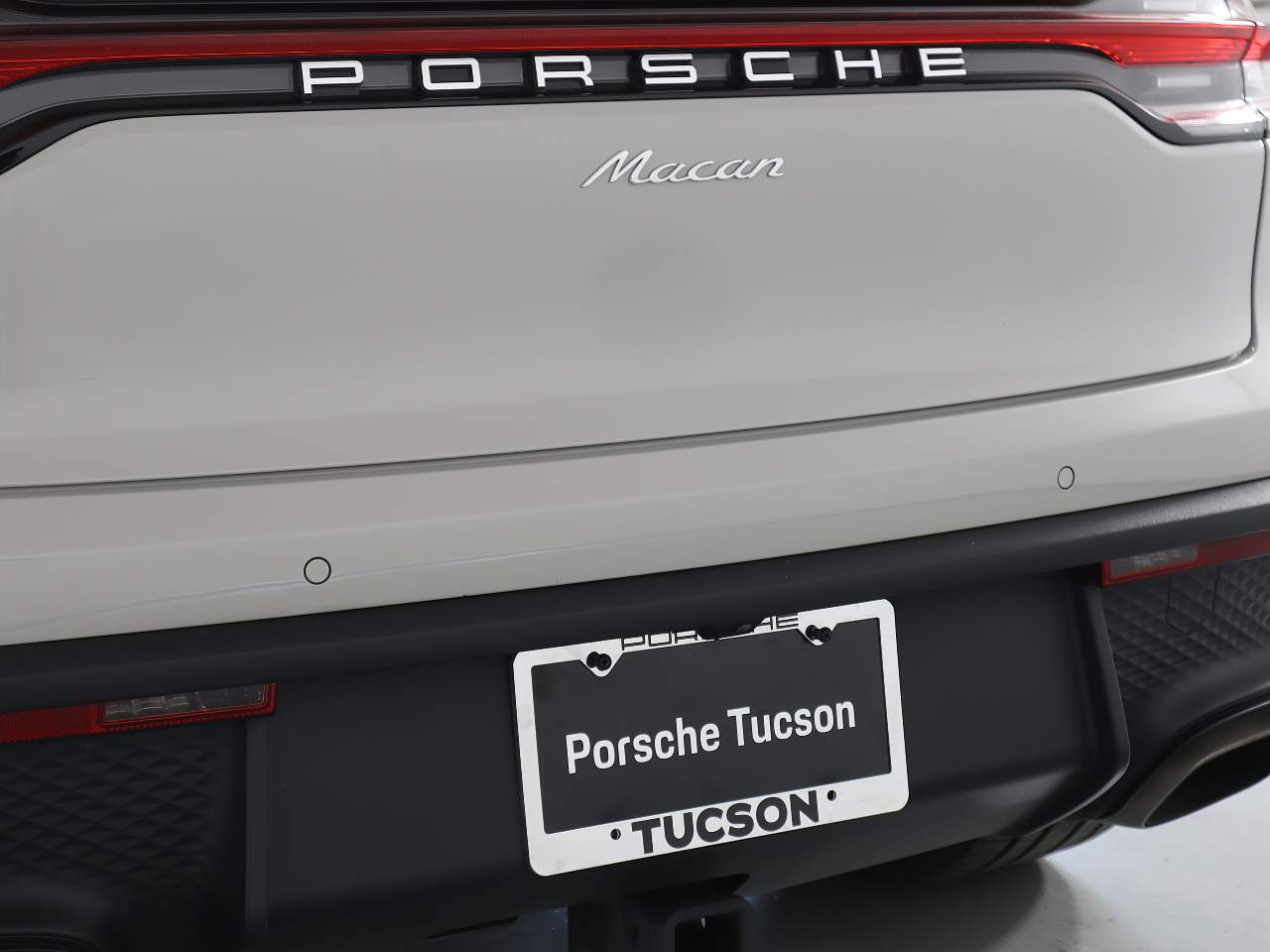 2024 Porsche Macan  