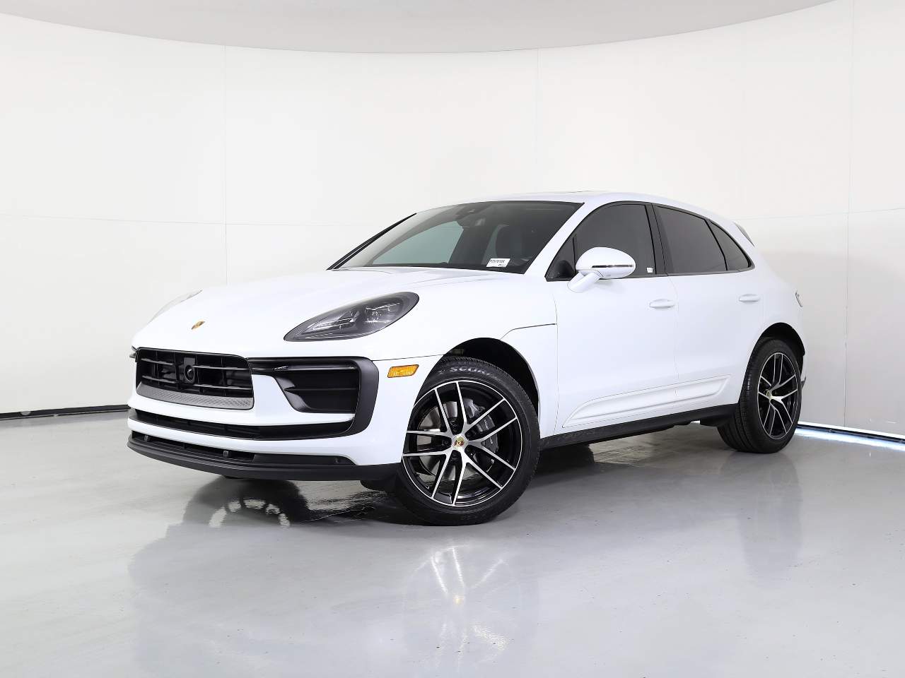 2024 Porsche Macan  