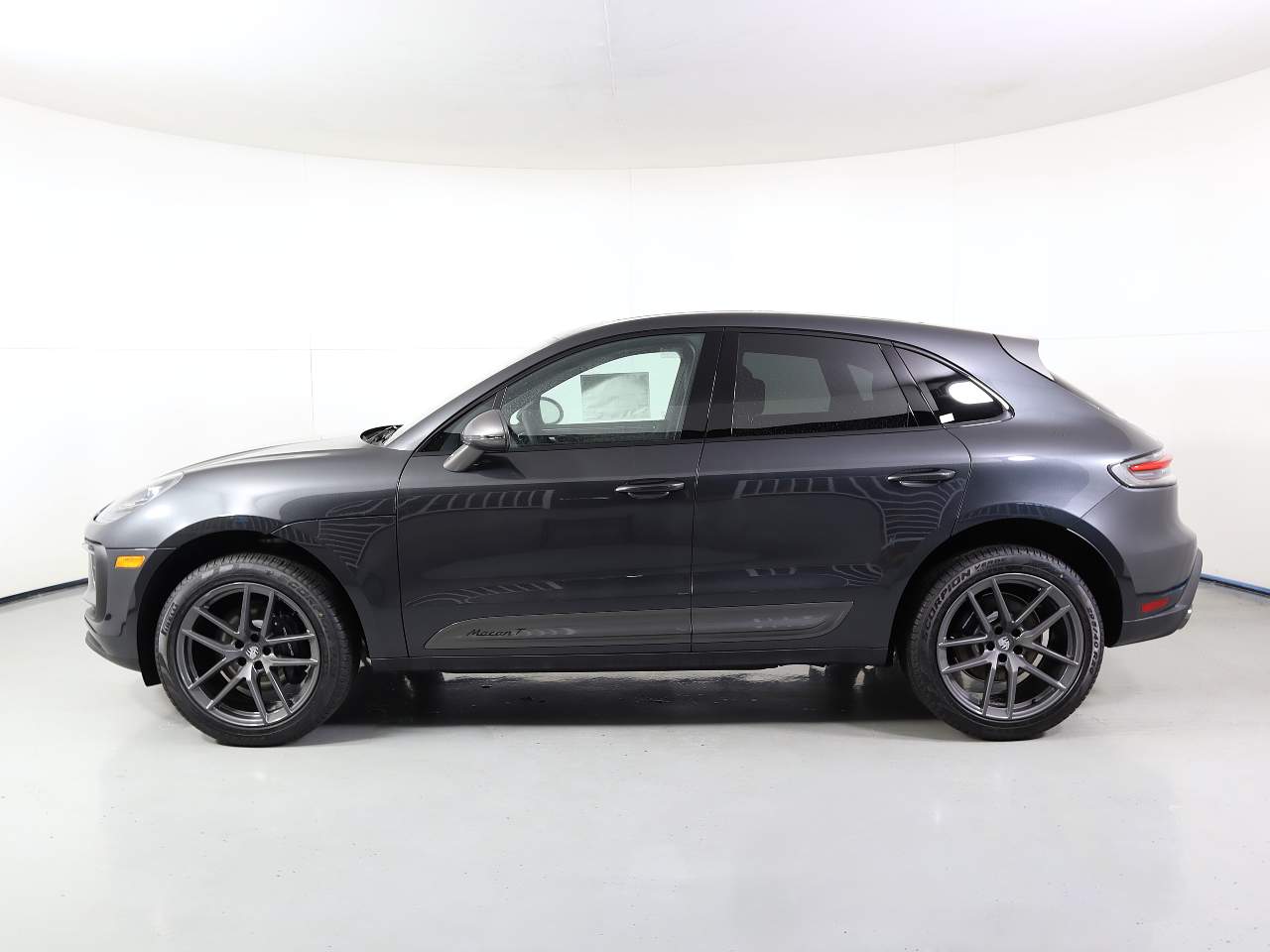 2026 Porsche Macan T