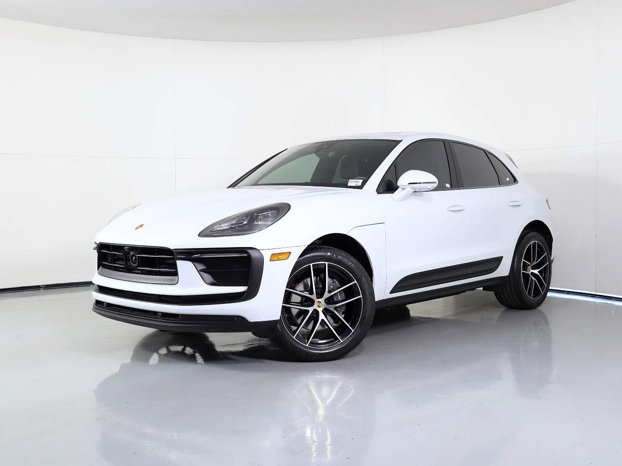 2024 Porsche Macan  