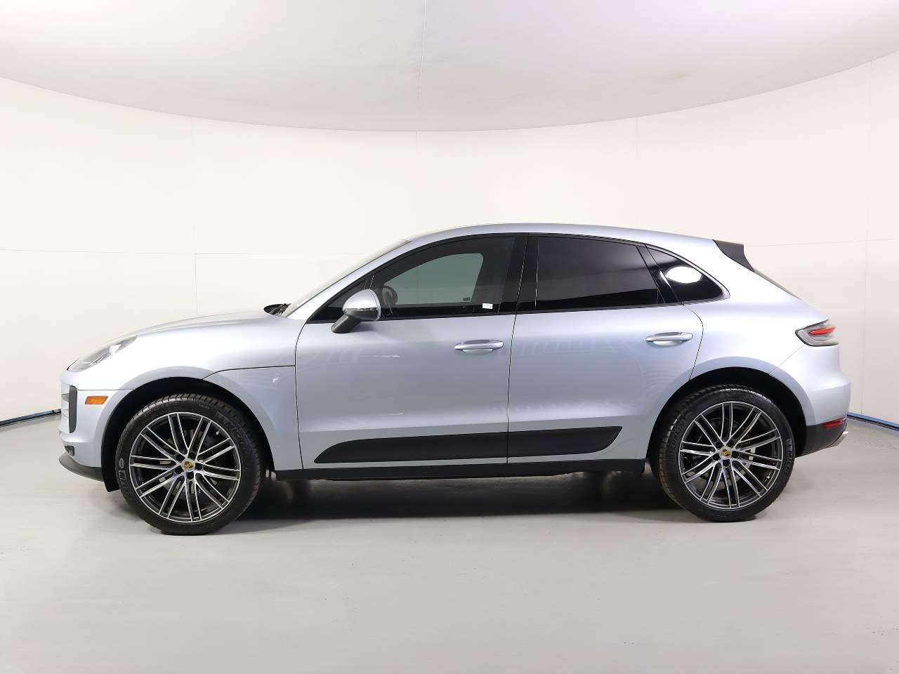 2020 Porsche Macan  