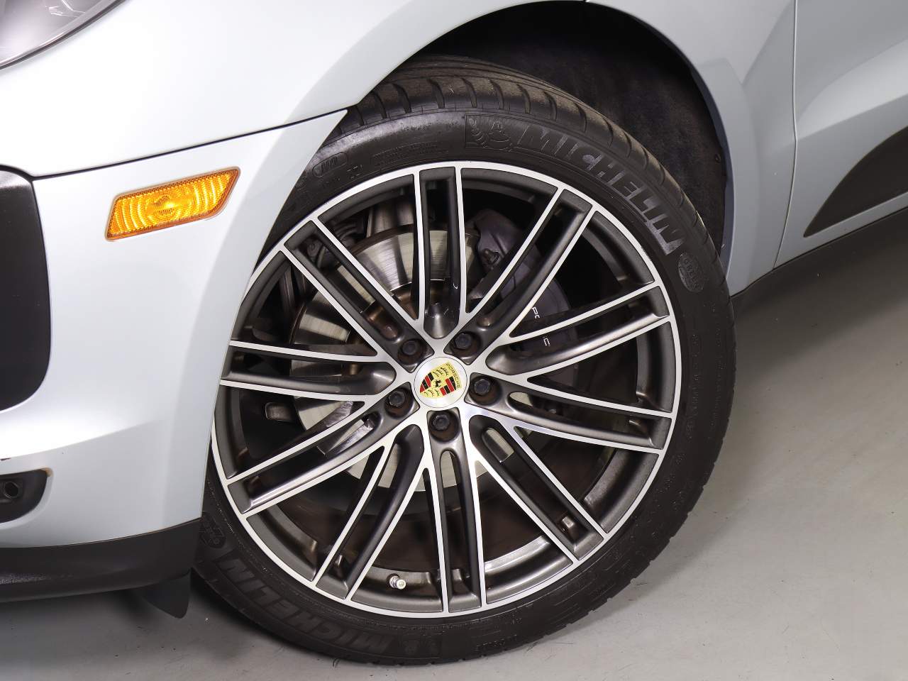 2020 Porsche Macan  