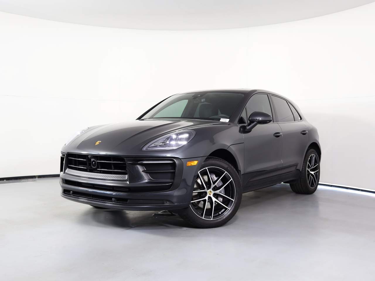 2024 Porsche Macan  