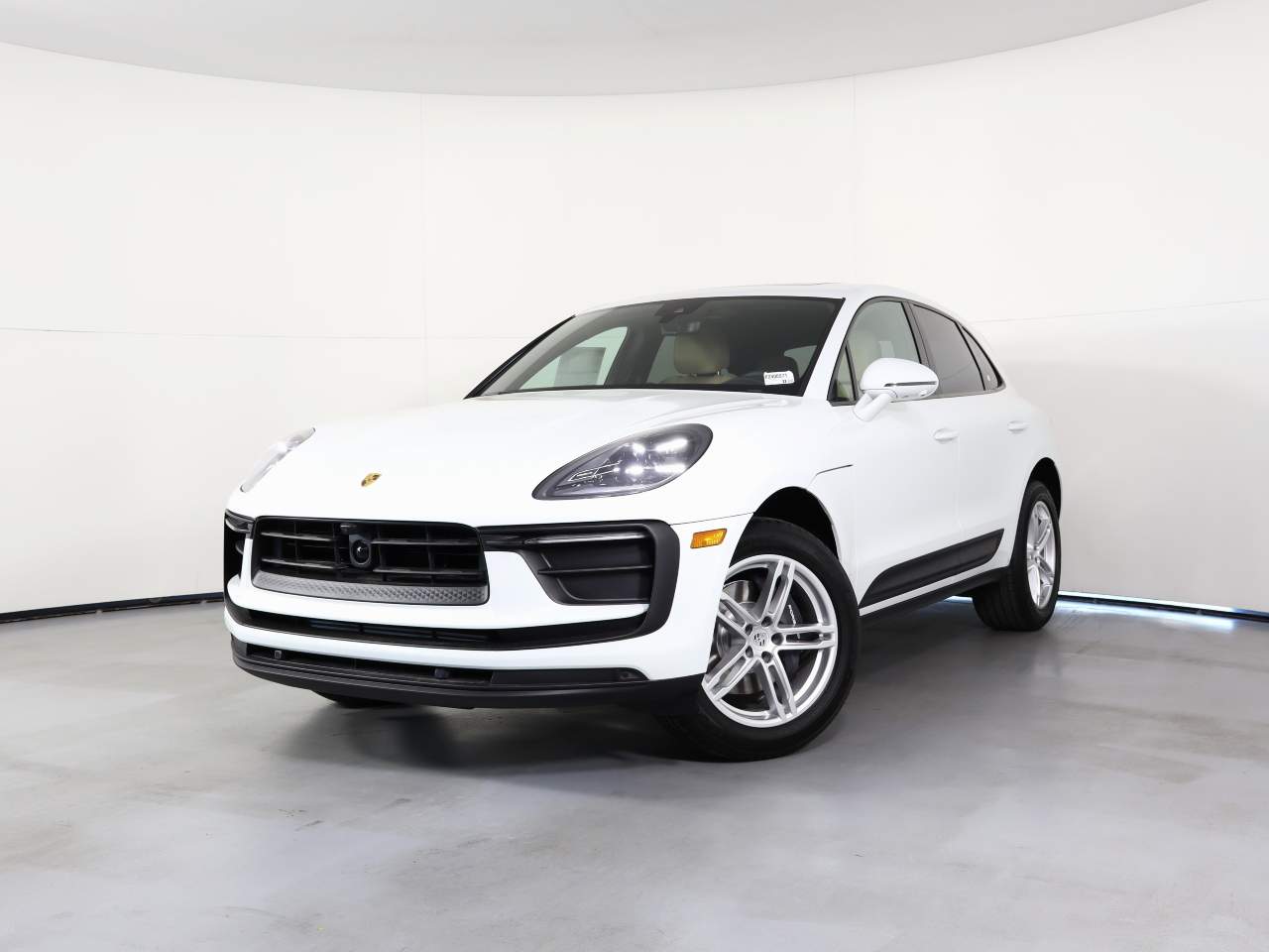 2024 Porsche Macan  