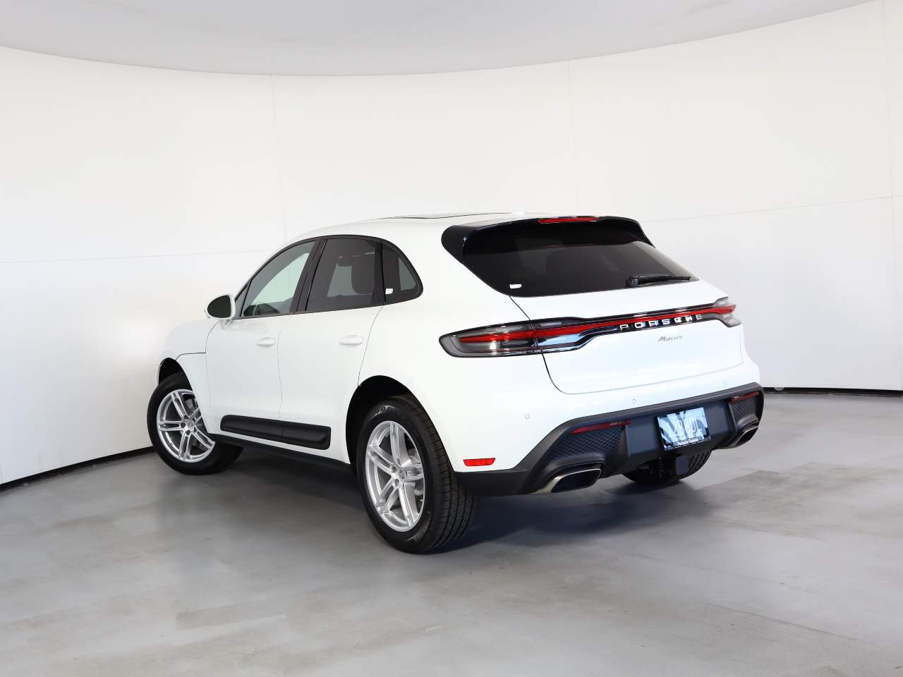 2024 Porsche Macan  