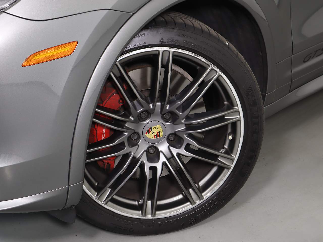 2016 Porsche Cayenne GTS