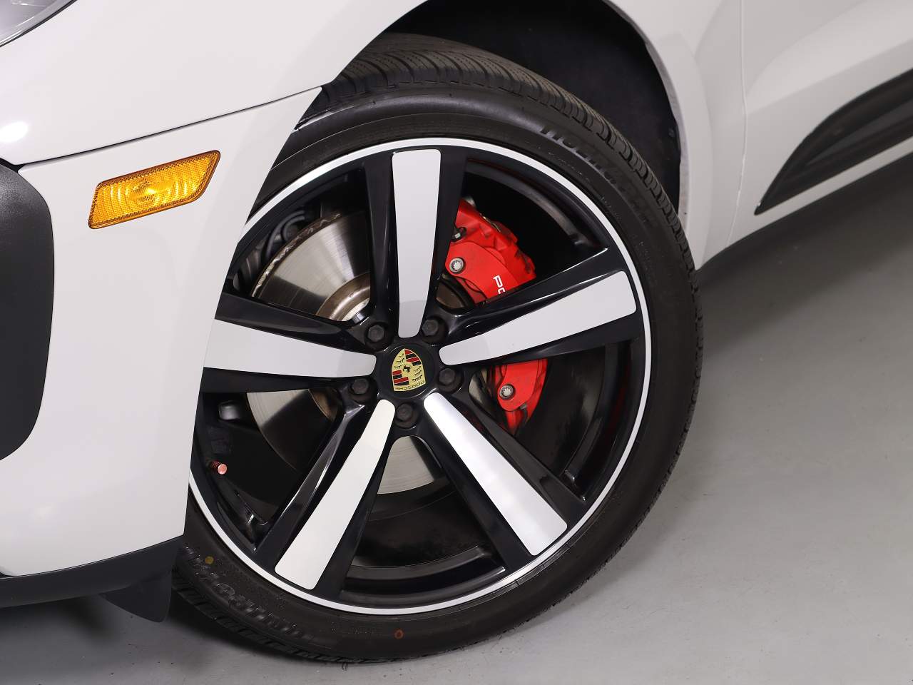 2023 Porsche Macan S