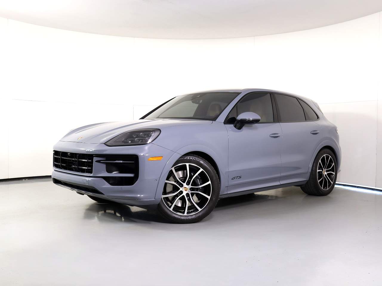 2025 Porsche Cayenne GTS