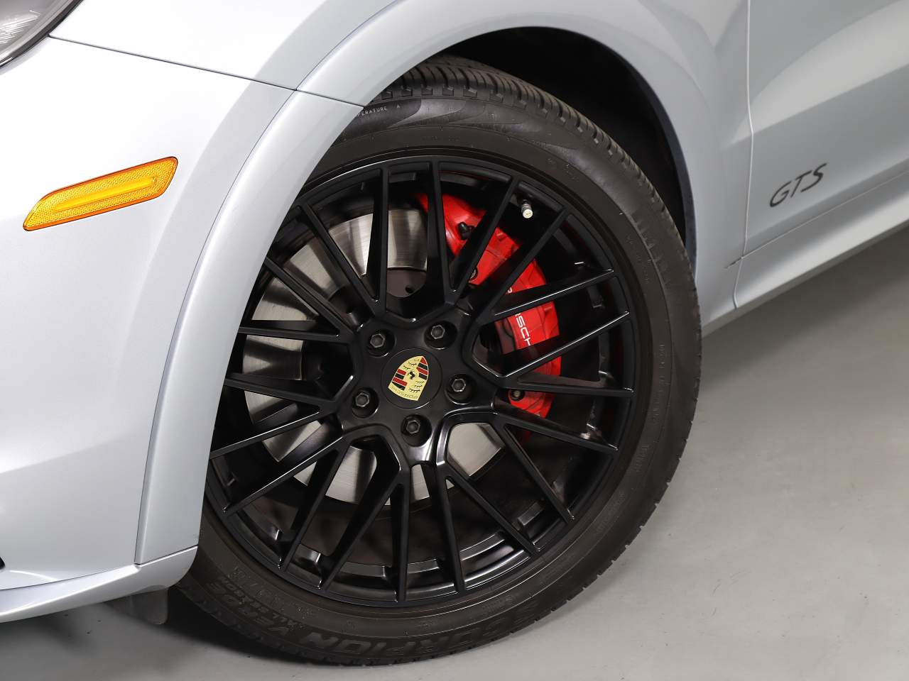 2023 Porsche Cayenne GTS