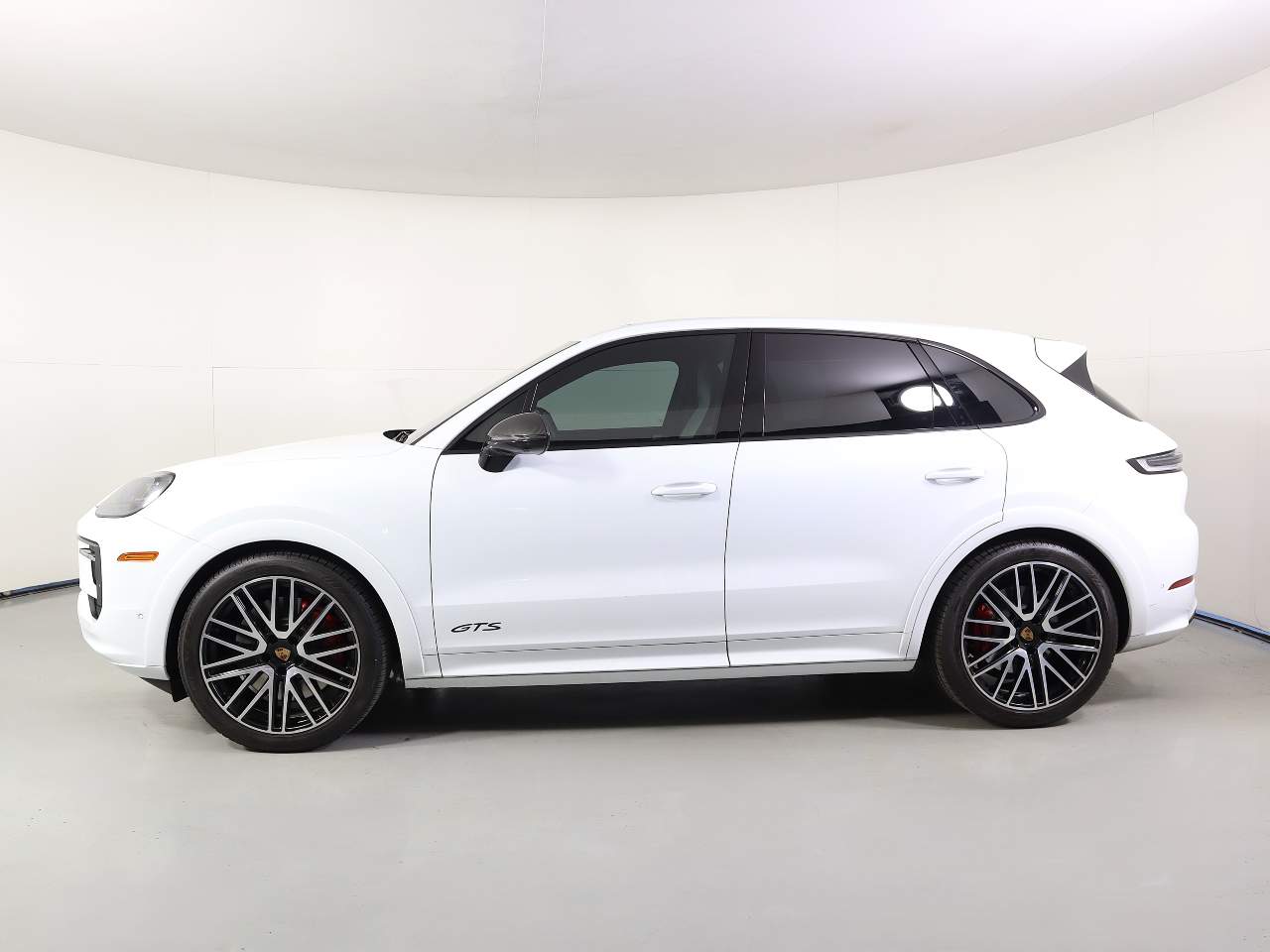 2025 Porsche Cayenne GTS