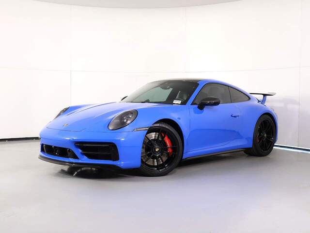 2024 Porsche 911 Carrera 4 GTS