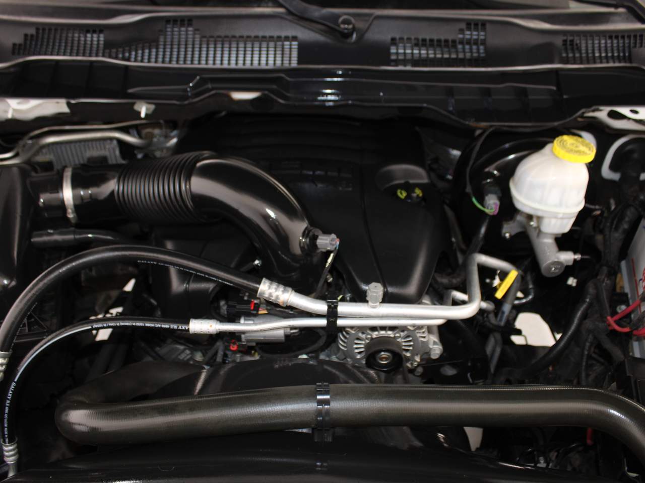 2019 Ram 1500 Classic SLT Crew Cab