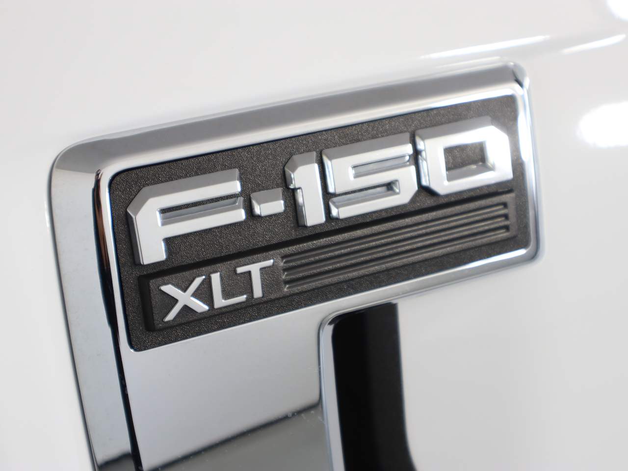 2023 Ford F-150 XLT Crew Cab