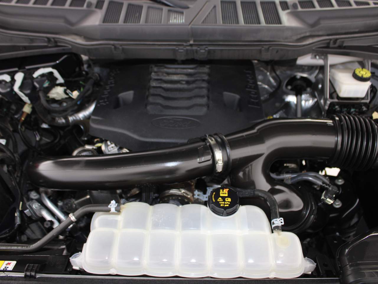 2023 Ford F-150 XLT Crew Cab