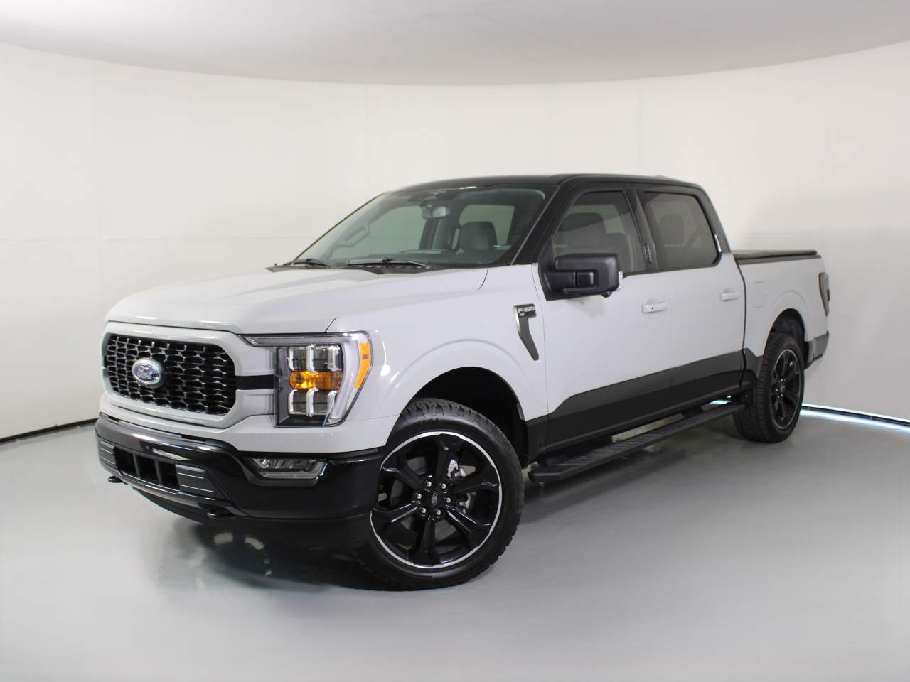 2023 Ford F-150 XLT Crew Cab