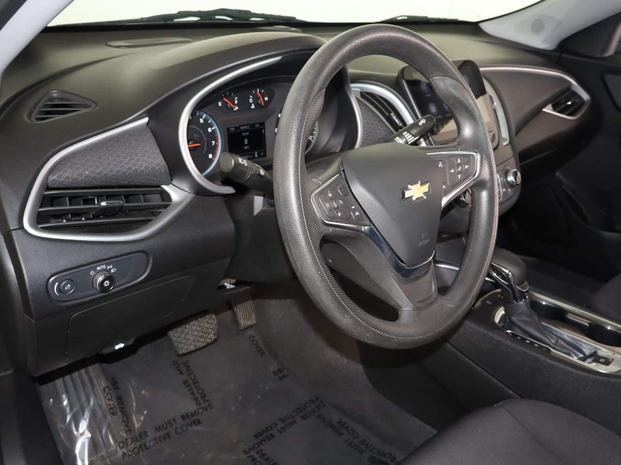 2024 Chevrolet Malibu 1LT - Photo 12