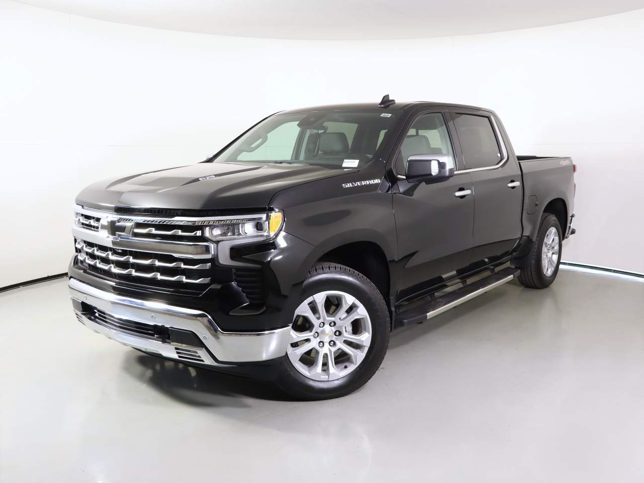 2024 Chevrolet Silverado 1500 LTZ Crew Cab