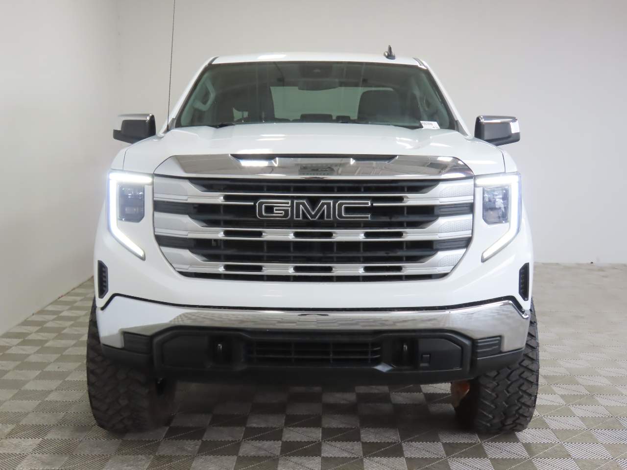 2024 GMC Sierra 1500 SLE Crew Cab