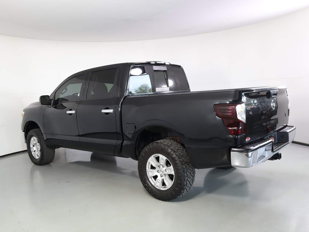 2019 Nissan Titan SV Crew Cab
