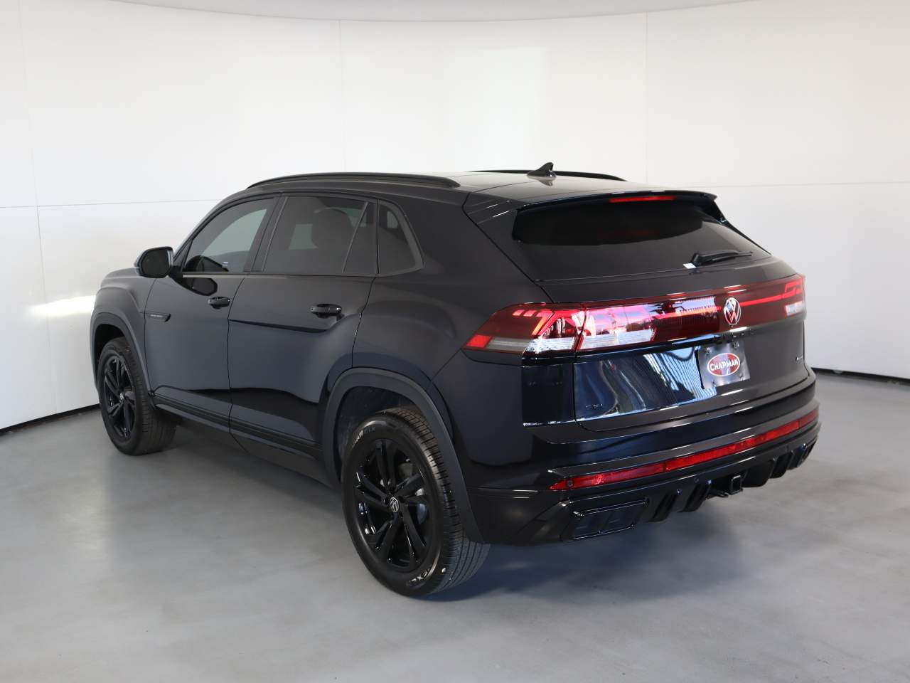 2025 Volkswagen Atlas Cross Sport SEL R-Line Black 4Motion