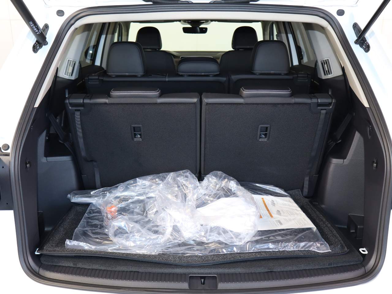 2026 Volkswagen Atlas SE