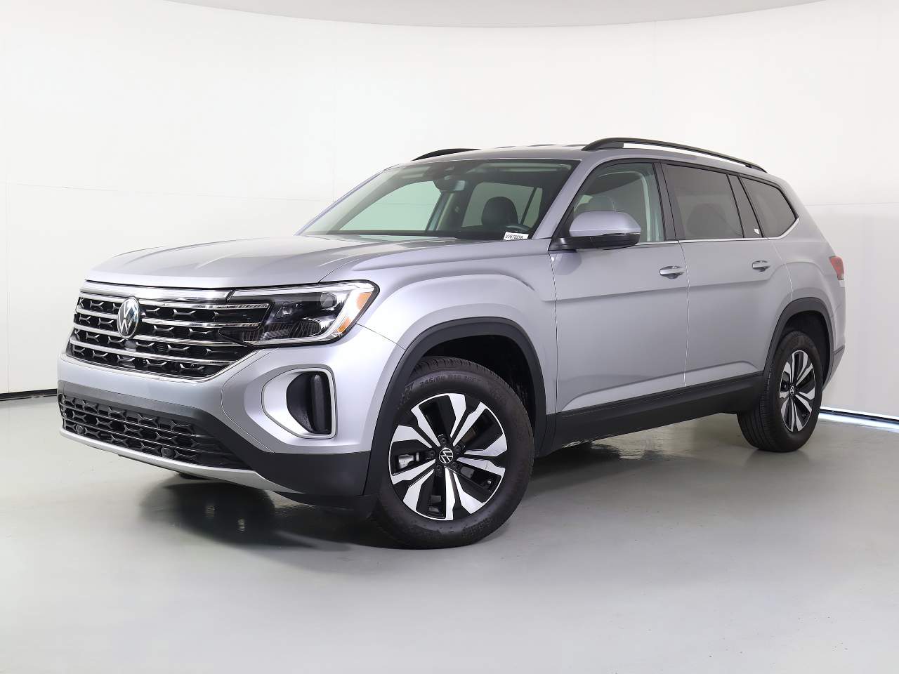 2025 Volkswagen Atlas SE