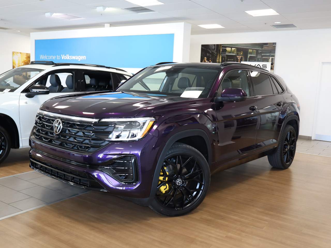 2026 Volkswagen Atlas Cross Sport SEL Premium R-Line 4Motion