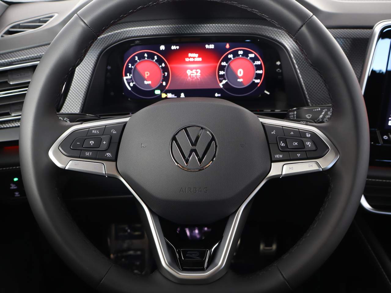 2026 Volkswagen Atlas Cross Sport SEL Premium R-LINE - Photo 7