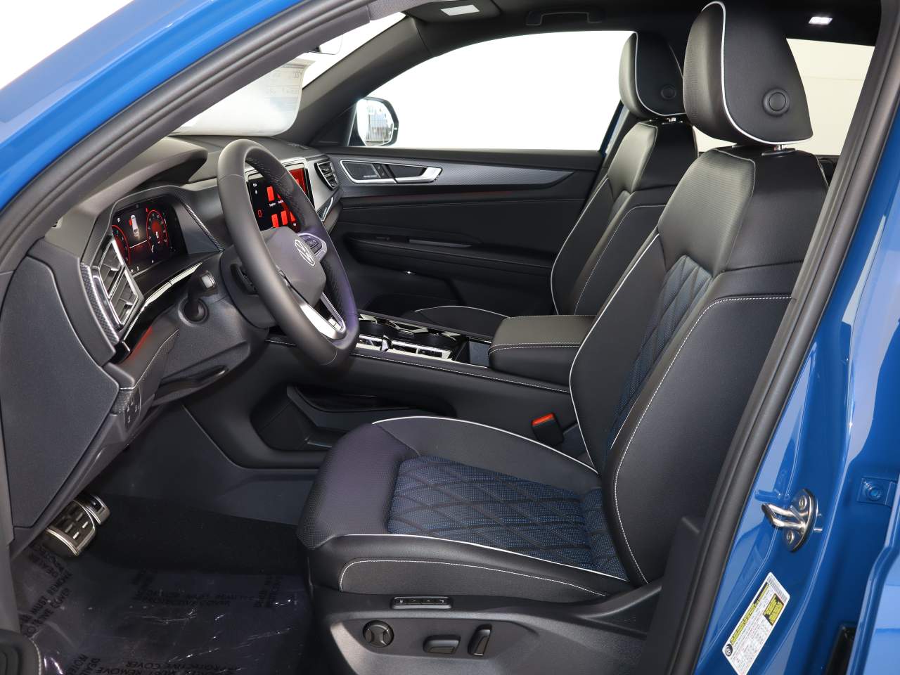 2026 Volkswagen Atlas Cross Sport SEL Premium R-LINE - Photo 9
