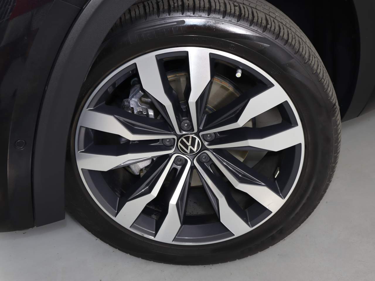 Image of 2022 Volkswagen Atlas Cross Sport