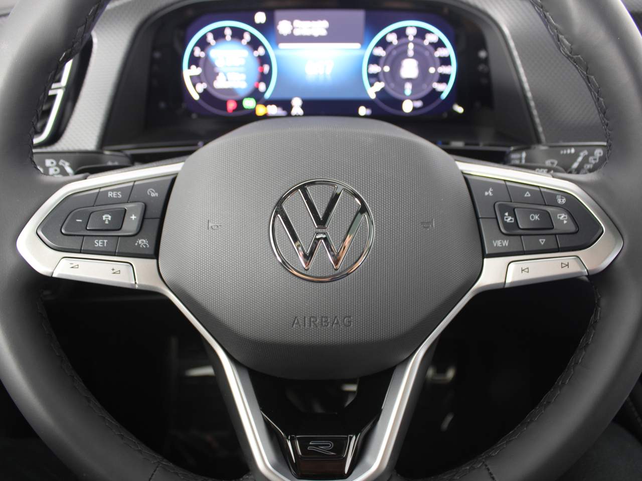 2025 Volkswagen Atlas Cross Sport SEL Premium R-LINE - Photo 7