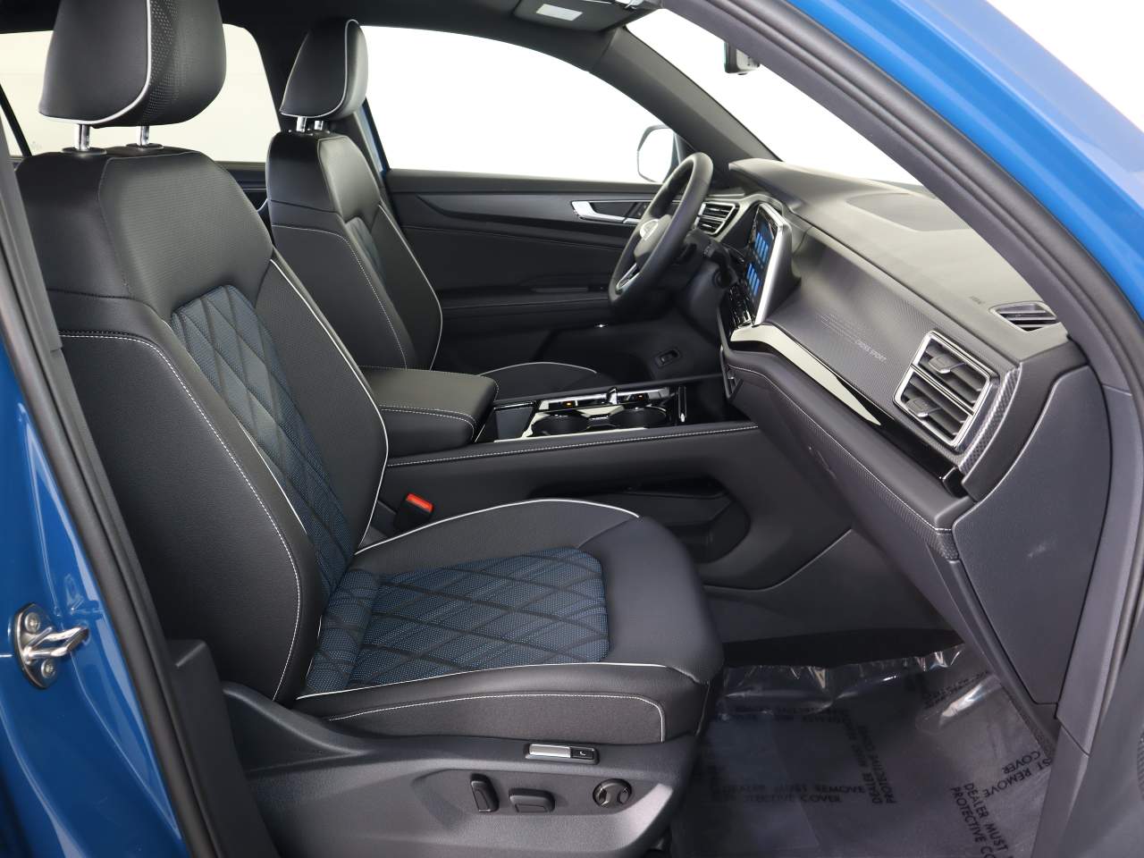 2025 Volkswagen Atlas Cross Sport SEL Premium R-LINE - Photo 12