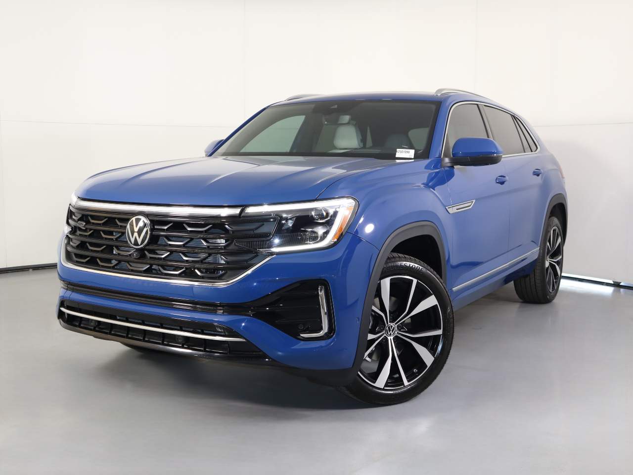 2025 Volkswagen Atlas Cross Sport SEL Premium R-Line 4Motion