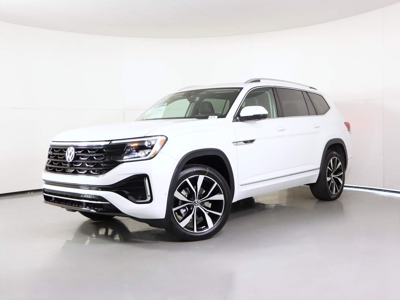 2026 Volkswagen Atlas SEL Premium R-Line's photo