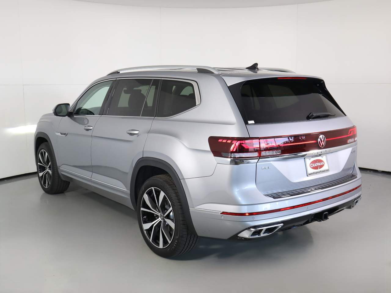 2026 Volkswagen Atlas SEL Premium R-Line photo 3