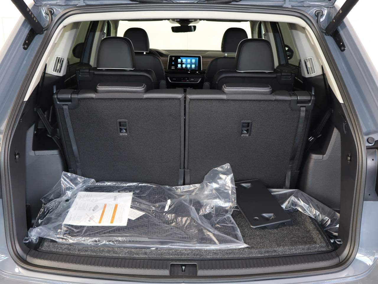 2026 Volkswagen Atlas SEL Premium R-Line 4Motion